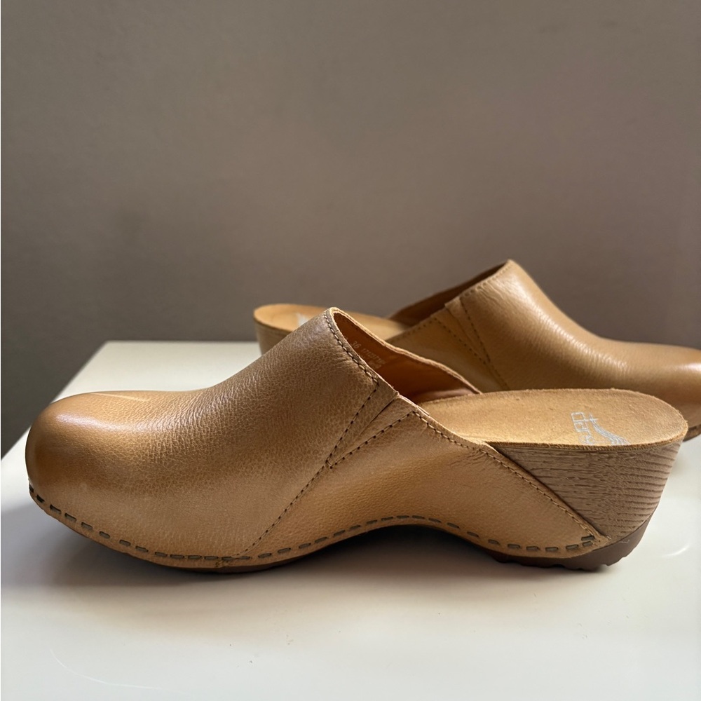 Dansko Tan Leather Women's Mules